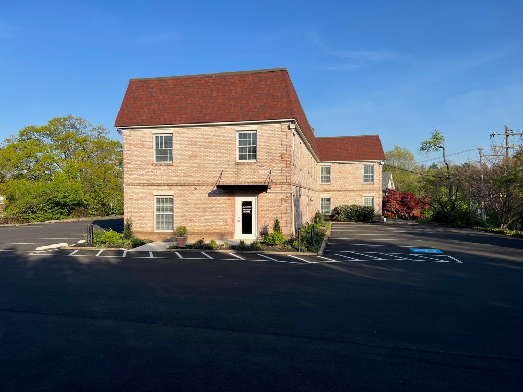 Flagship Oral, Facial, and Dental Implant Surgery office building in Jenkintown, PA